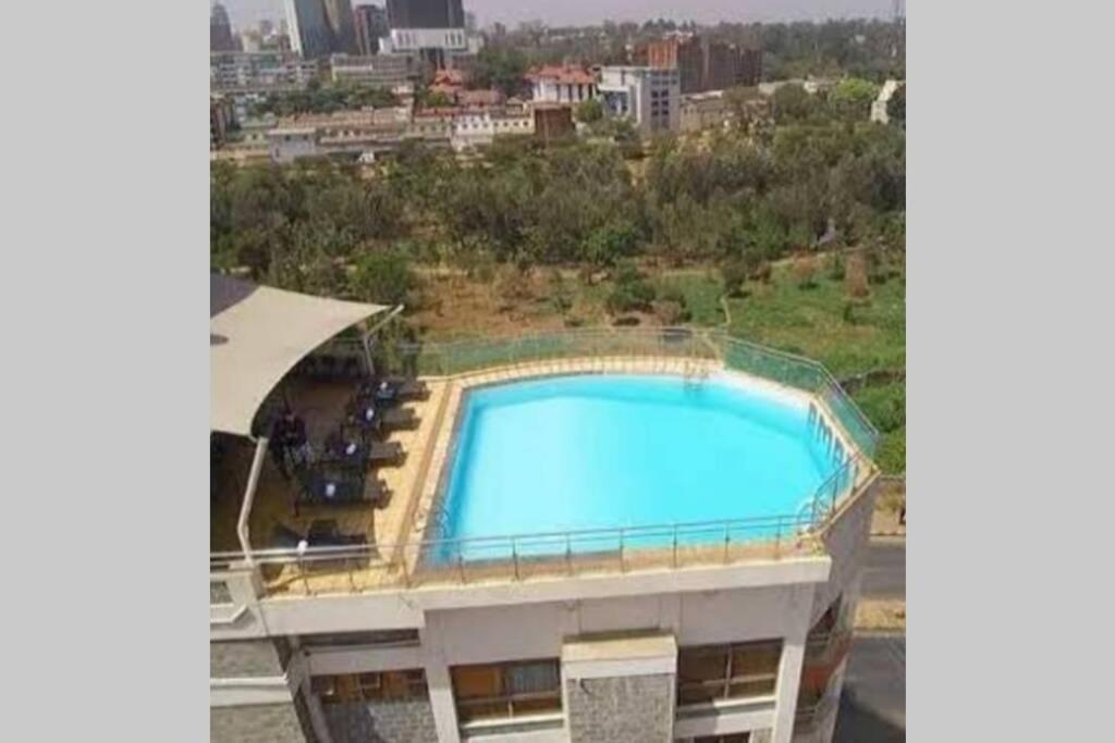 City View With Rooftop Pool - Studio Nairobi Exteriér fotografie