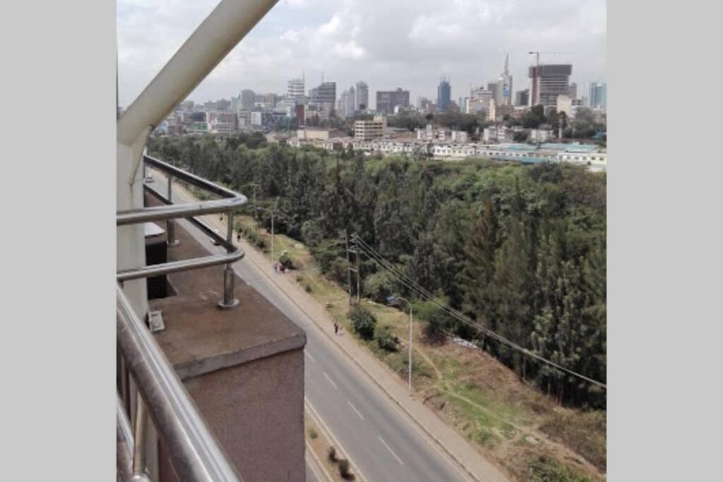 City View With Rooftop Pool - Studio Nairobi Exteriér fotografie